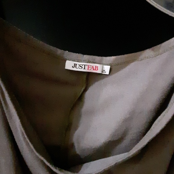 Top - Picture 2 of 3